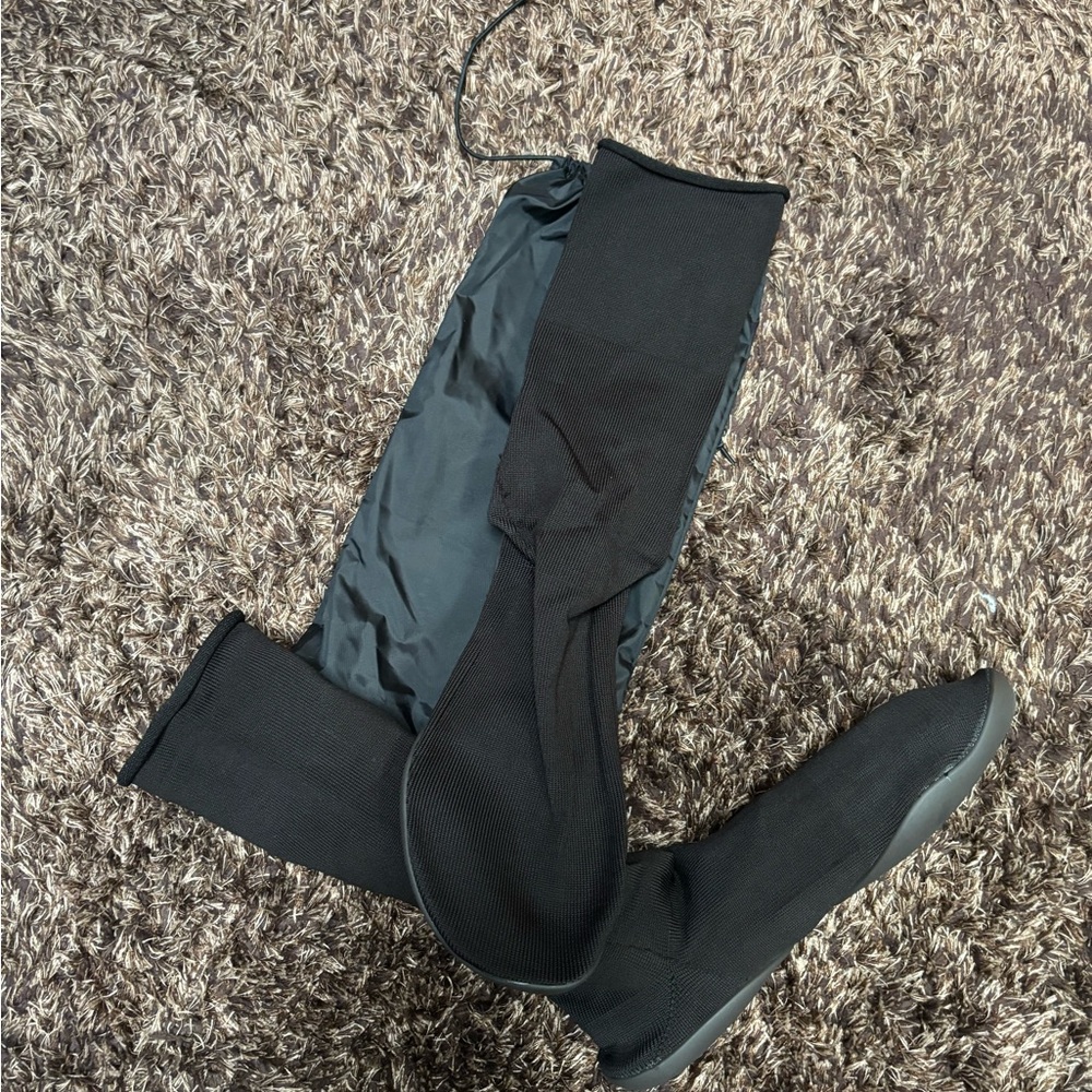 Adidas Yeezy Pods